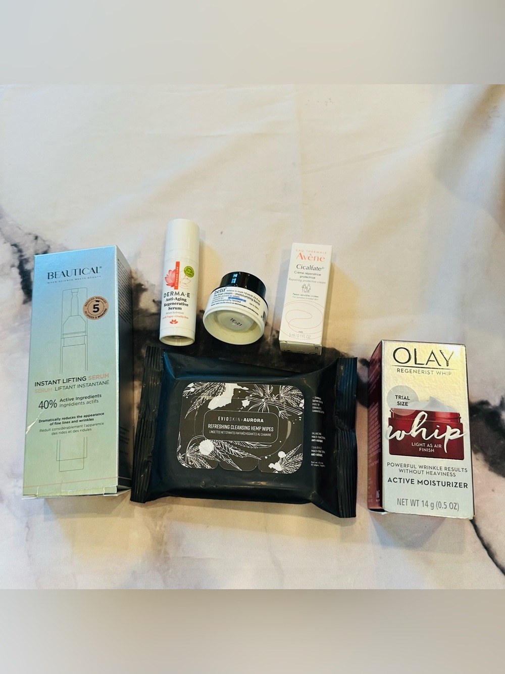 Self-Care Skincare Bundle: Lifting Serum, Cleansing Wipes, Moisturizer and more!